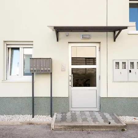 Ive Apartamento Trogir